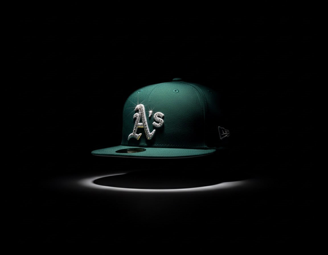 Gorra estilo New Era 59FIFTY inspirada en Oakland A’s – personalizada con strass