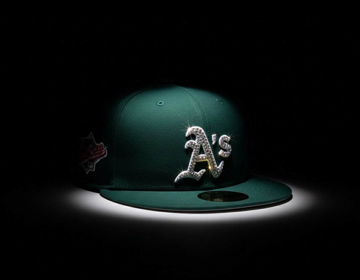 Gorra estilo New Era 59FIFTY inspirada en Oakland A’s – personalizada con strass